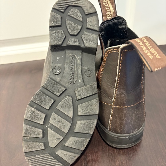 Blundstone Australia Boots - Picture 2 of 3